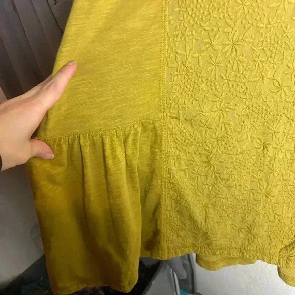 LOGO by Lori Goldstein Size Medium Long Sleeve Split Neck Top Embroidery Yellow - Picture 7 of 9